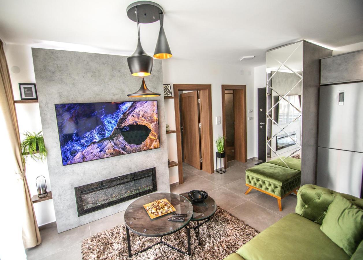 Royal Luxury Apartment فرساك المظهر الخارجي الصورة